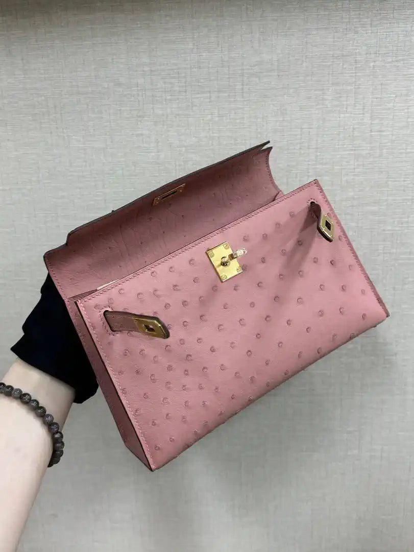 Hermes Kelly Pouchette Ostrich Leather clutch bag Silver H230300