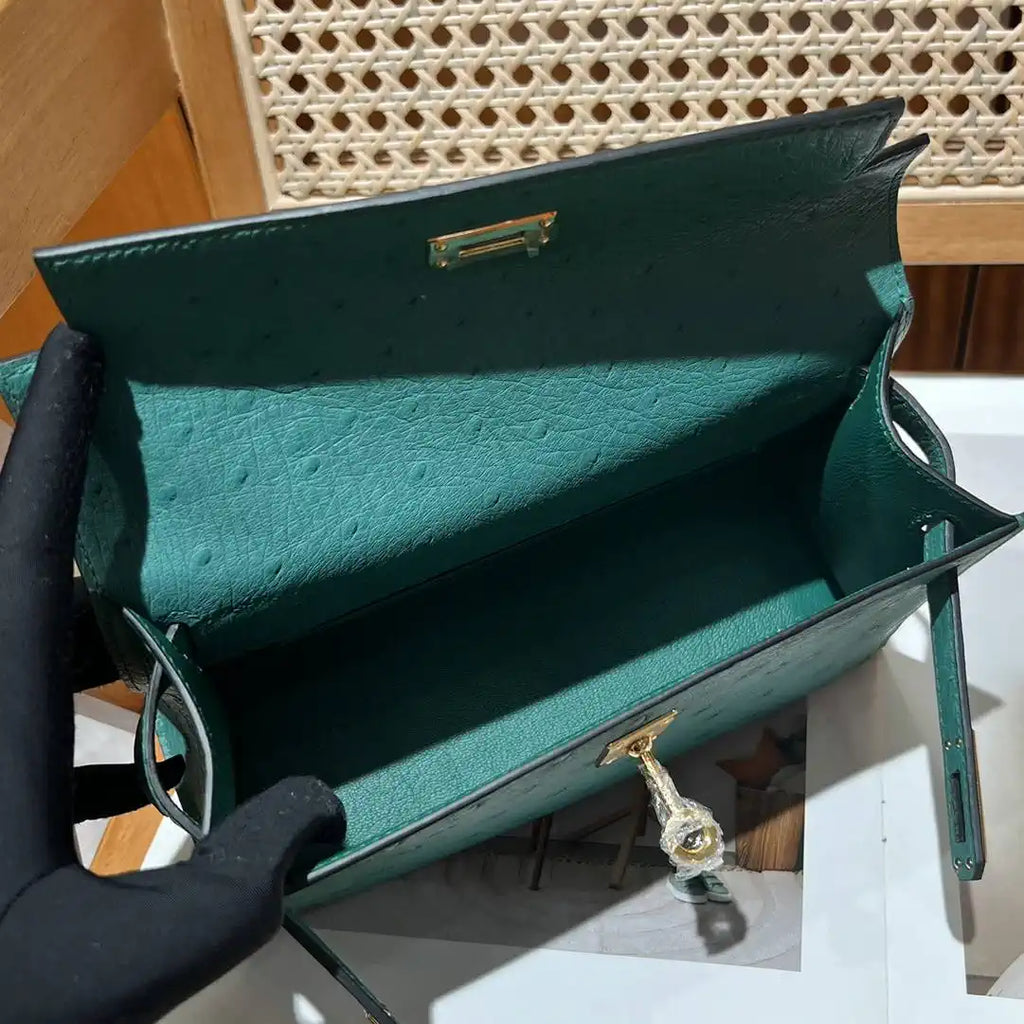 Hermes Kelly Pouchette Ostrich Leather clutch bag Silver H230303