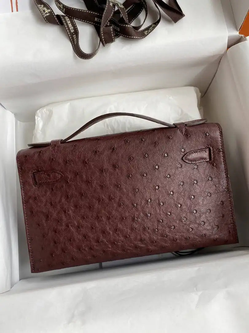 Hermes Kelly Pouchette Ostrich Leather clutch bag Silver H230307