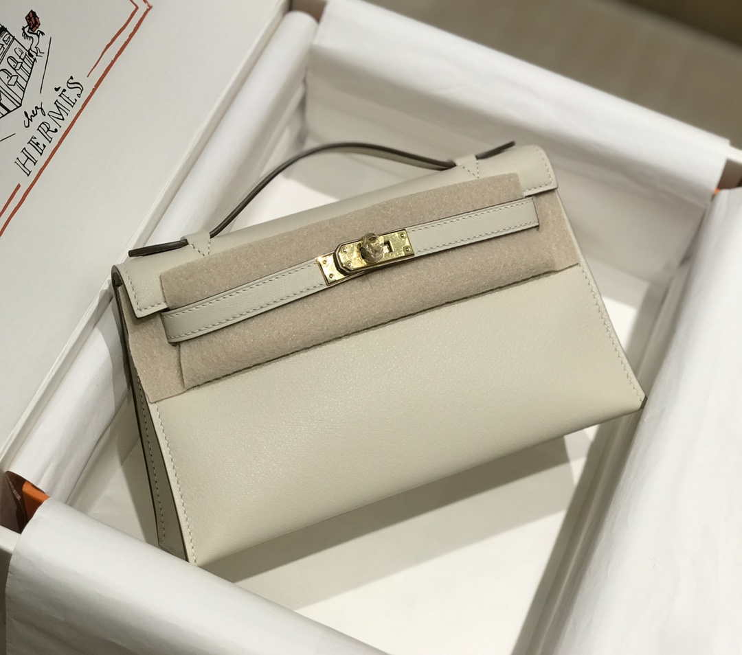 Hermes Kelly Pouchette Swift Leather clutch bag Gold H230266 - Default Title - View 1