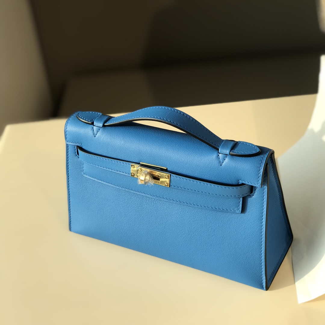 Hermes Kelly Pouchette Swift Leather clutch bag Gold H230267