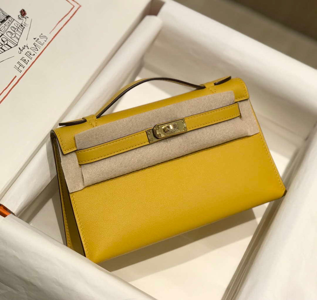 Hermes Kelly Pouchette Swift Leather clutch bag Gold H230269