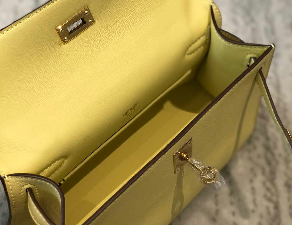 Hermes Kelly Pouchette Swift Leather clutch bag Gold H230272