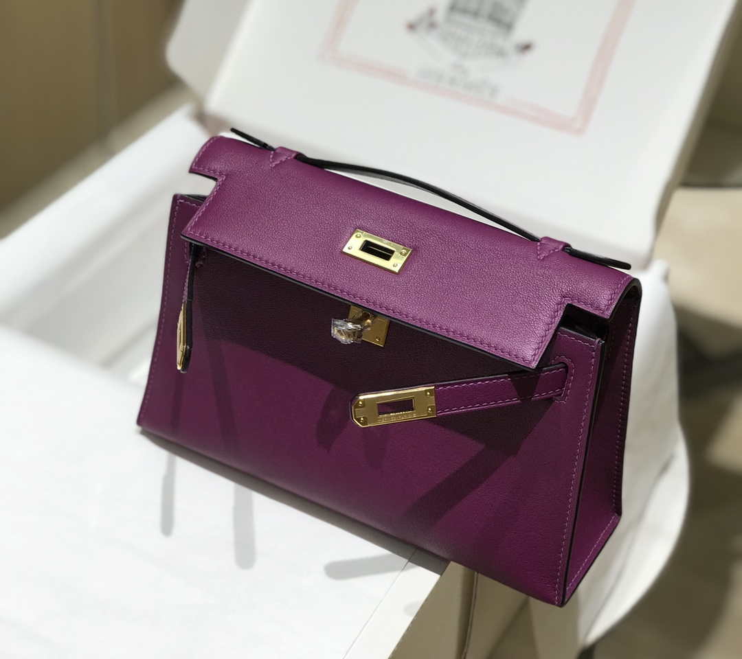 Hermes Kelly Pouchette Swift Leather clutch bag Gold H230273 - Default Title - View 5