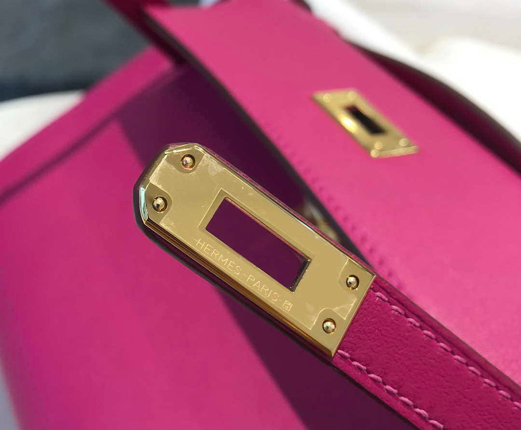 Hermes Kelly Pouchette Swift Leather clutch bag Gold H230275