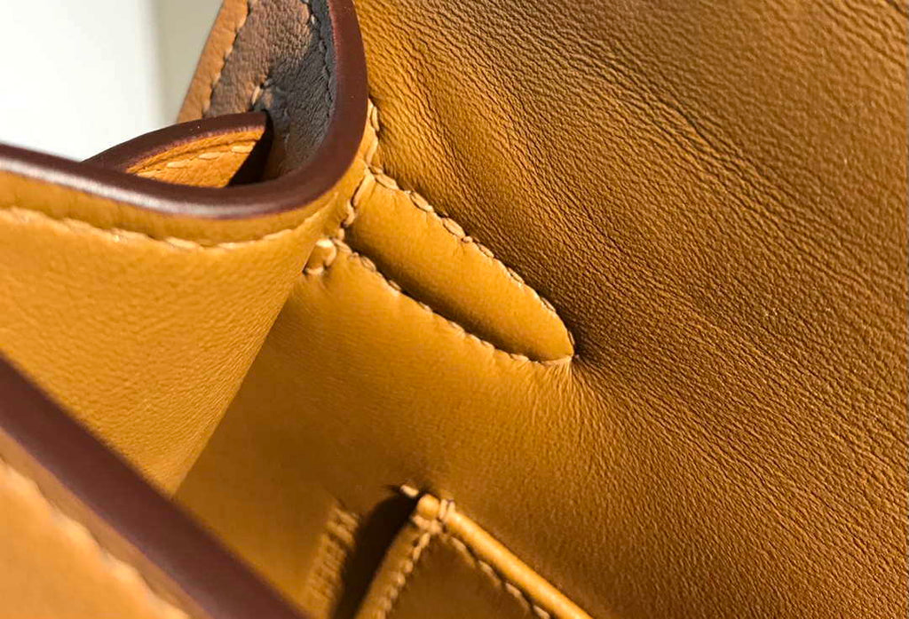 Hermes Kelly Pouchette Swift Leather clutch bag Gold H230276