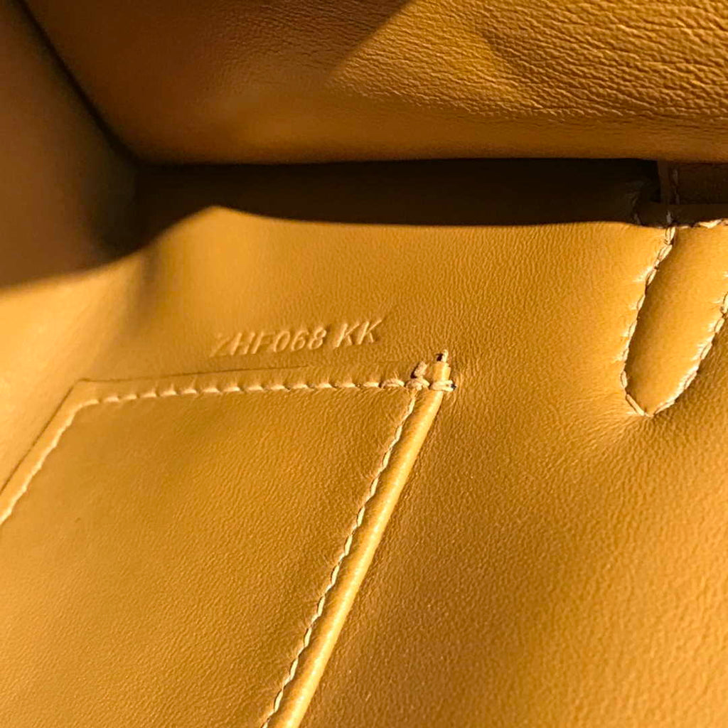 Hermes Kelly Pouchette Swift Leather clutch bag Gold H230276