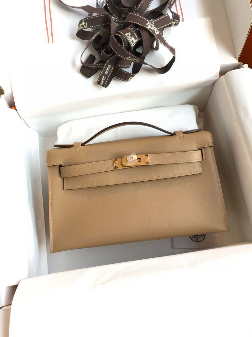 Hermes Kelly Pouchette Swift Leather clutch bag Gold H230289 - Default Title - View 1