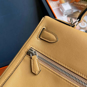 Hermes Kelly Swift Kelly Lakis 28 32 cm H230318 - Gold / Semi manual / 28 CM - View 7