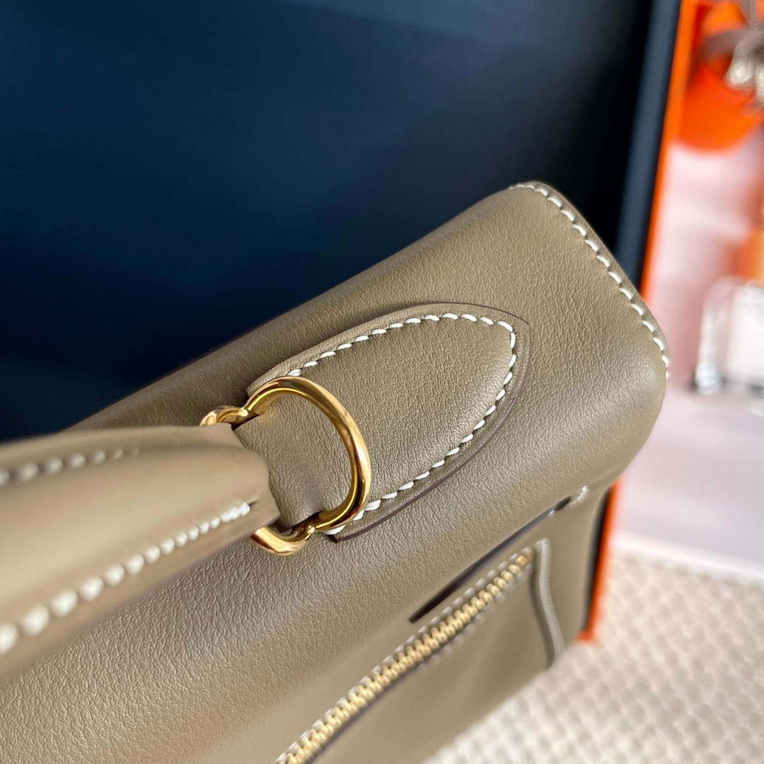 Hermes Kelly Swift Kelly Lakis 28 32 cm H230319 - Gold / Semi manual / 28 CM - View 4