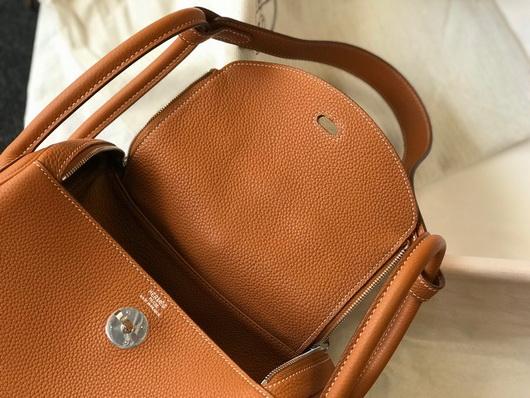 Hermes Lindy 26cm Designer Tote Shoulder Bags Tan - luxibagsmall