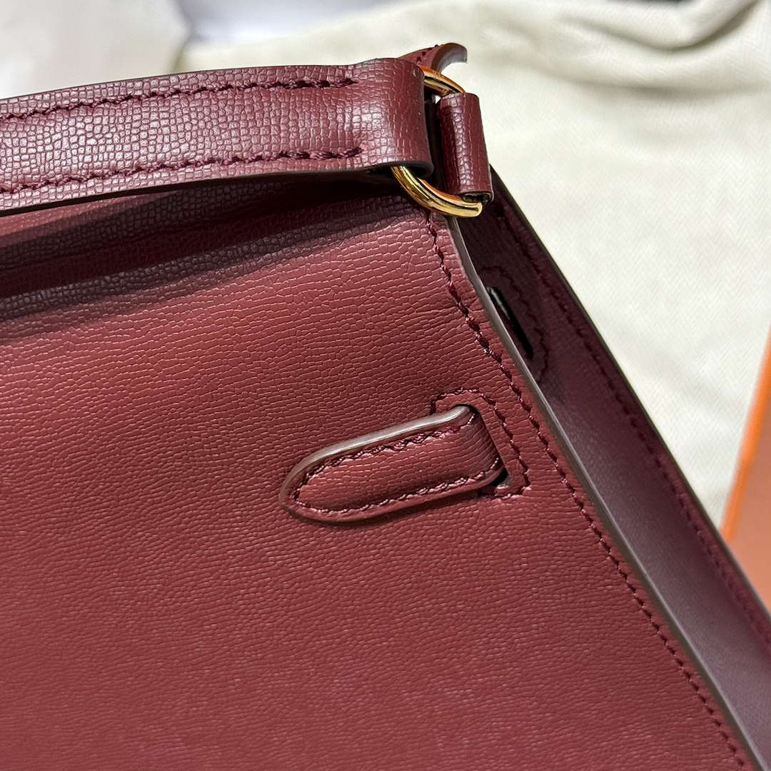 Hermes Lychee pattern Kelly Elan Clutch Bag H232005