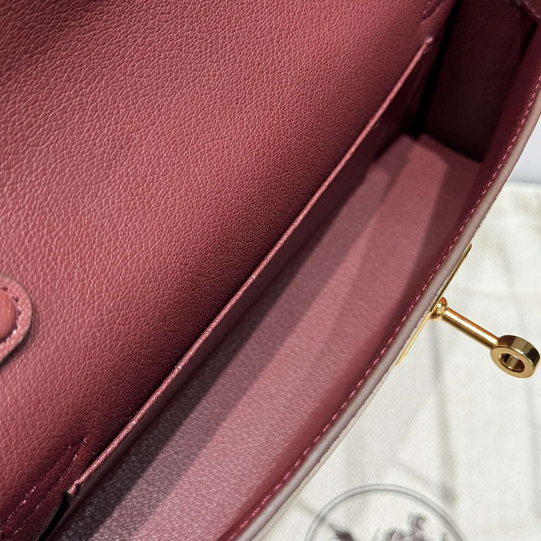 Hermes Lychee pattern Kelly Elan Clutch Bag H232005