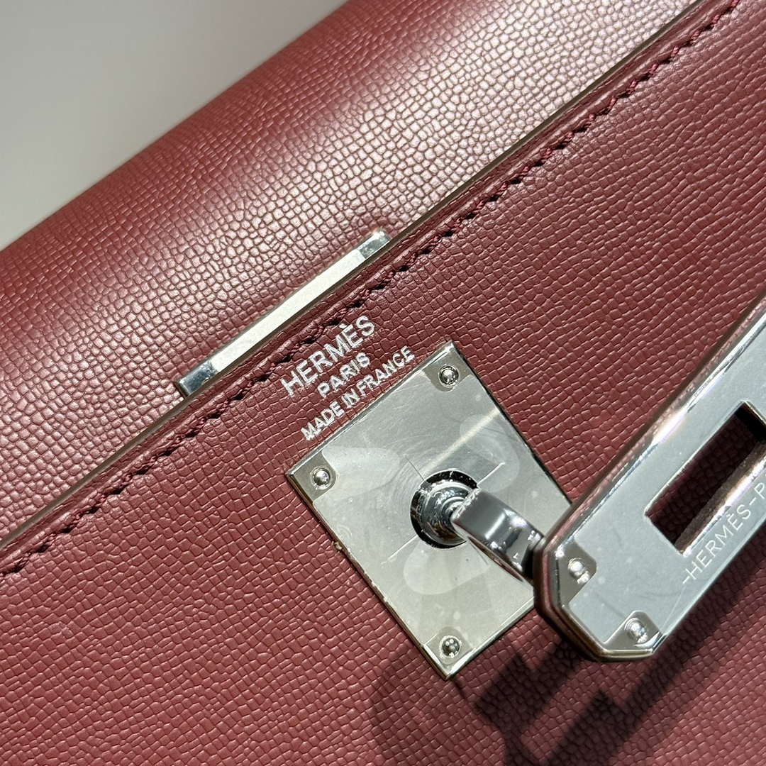 Hermes Lychee pattern Kelly Elan Clutch Bag H232005