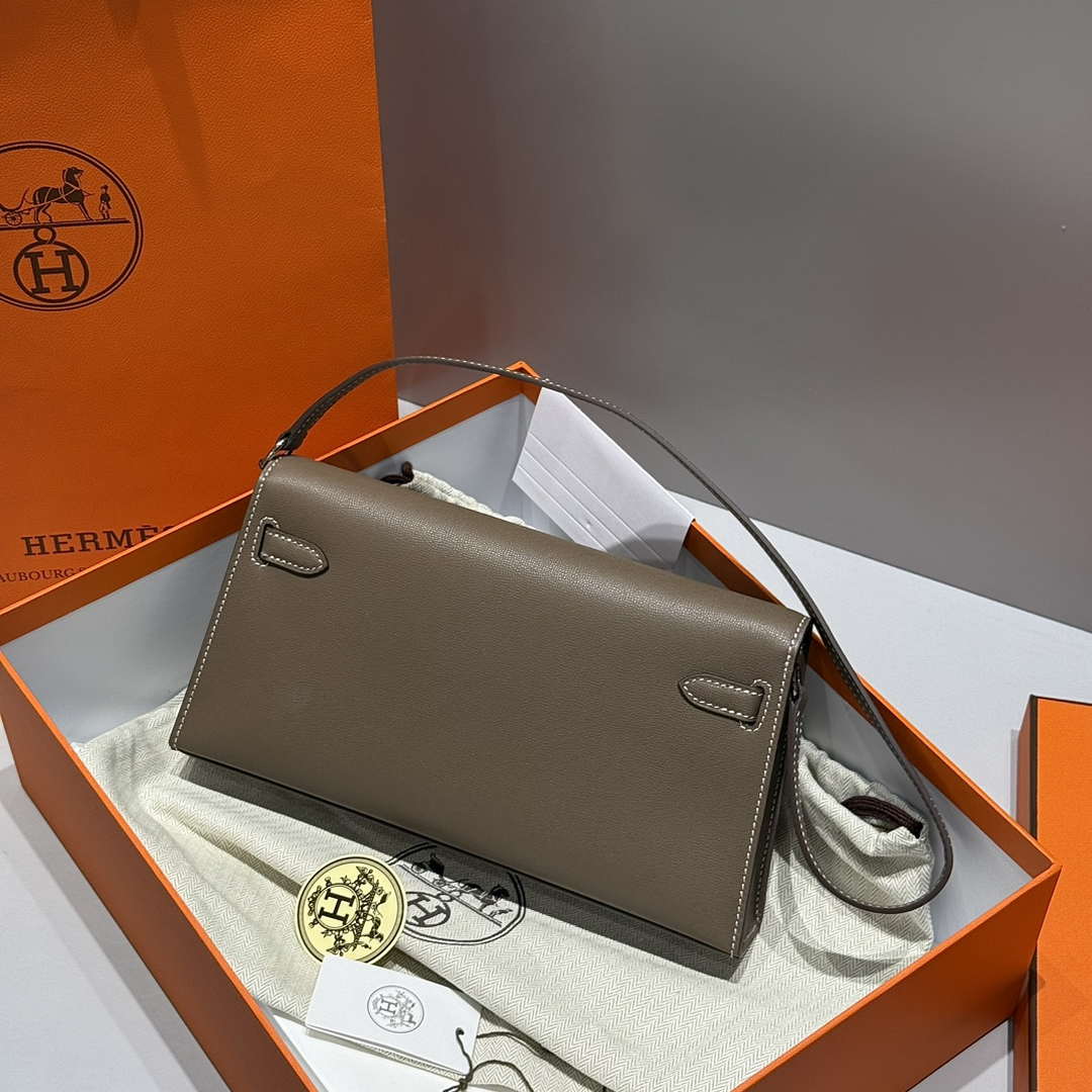 Hermes Lychee pattern Kelly Elan Clutch Bag H232006