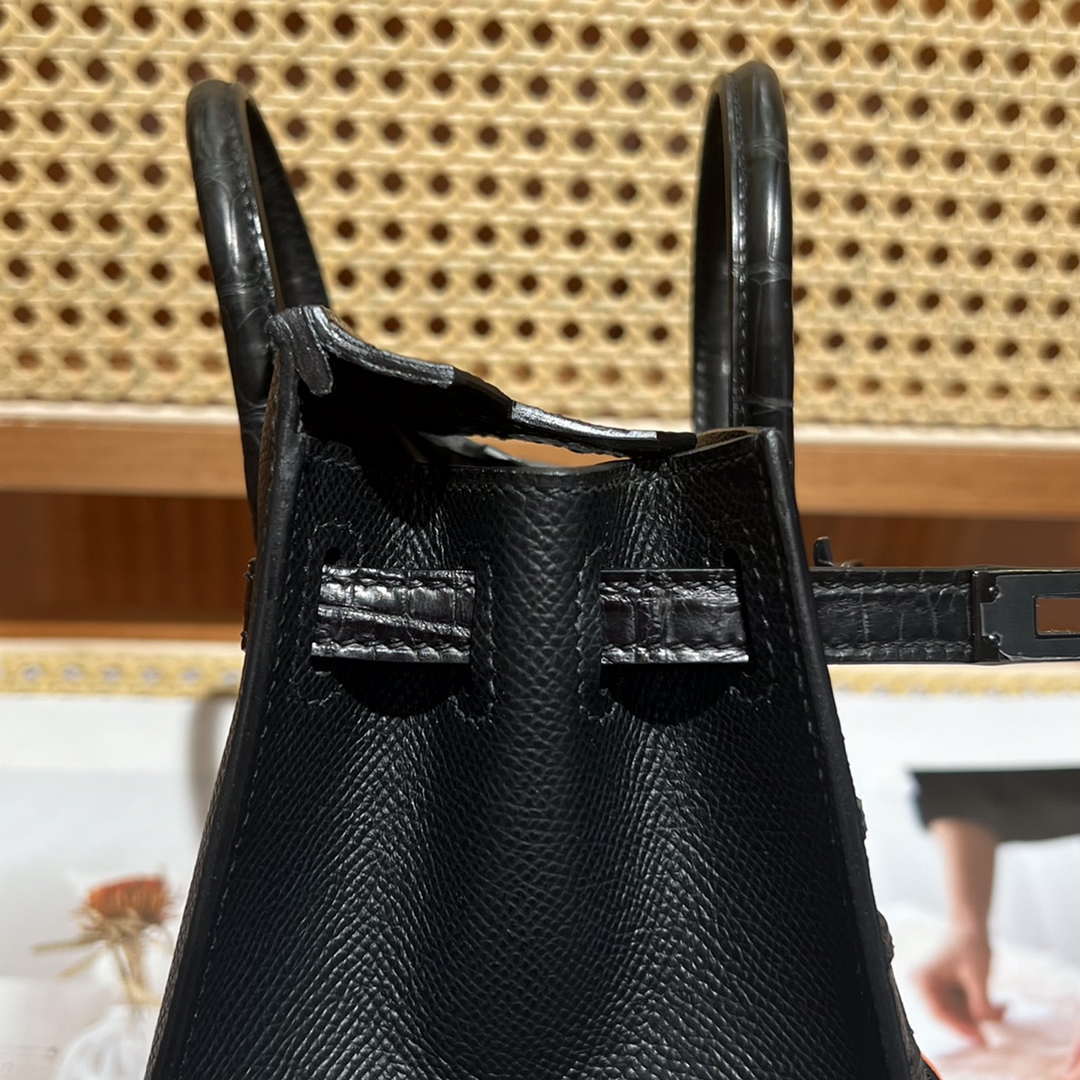 Hermes Mini Birkin Tote Bag Sac Faubourg Black Matte Alligator Black Hardware 20CM H28501