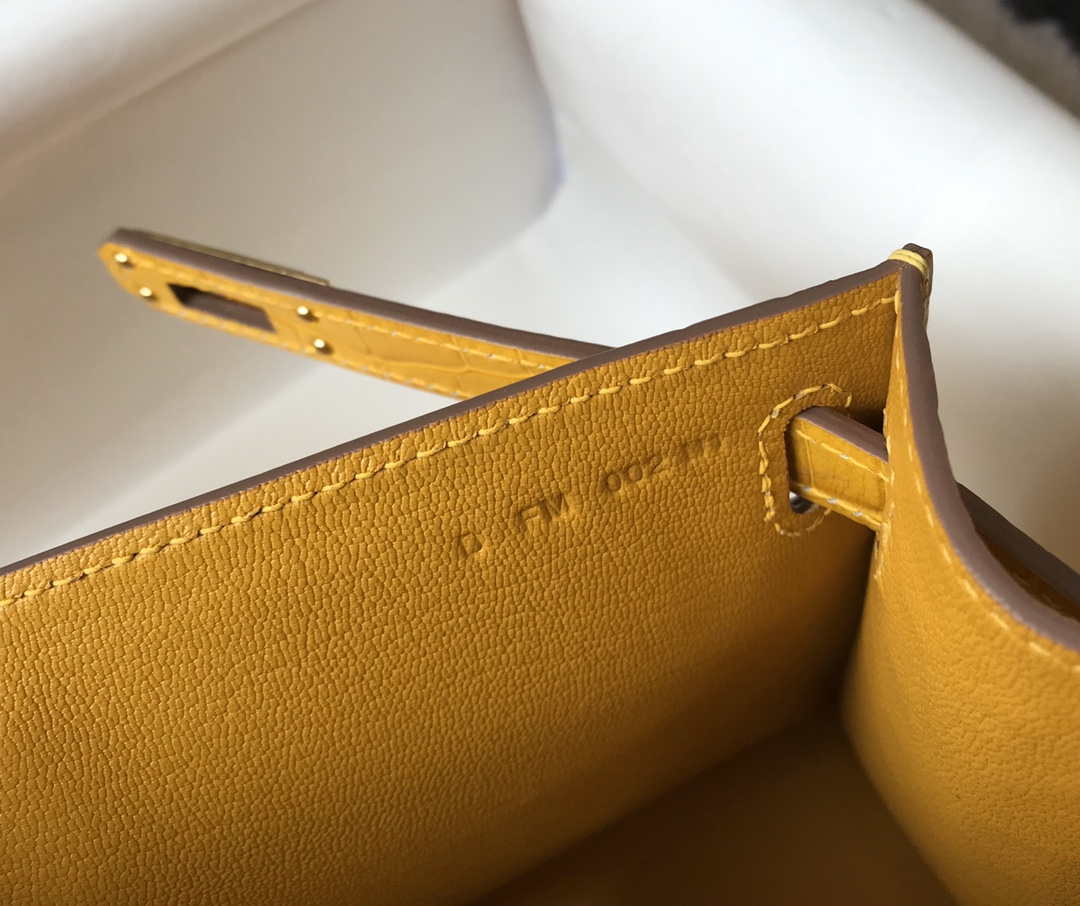 Hermes Mini Kelly Pouchette Crocodile Leather H230233 Yellow - Default Title - View 9