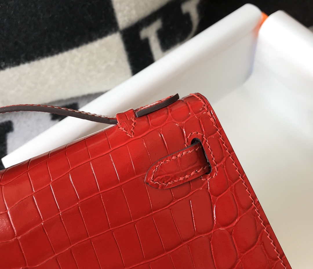 Hermes Mini Kelly Pouchette Crocodile Leather H230235 Red