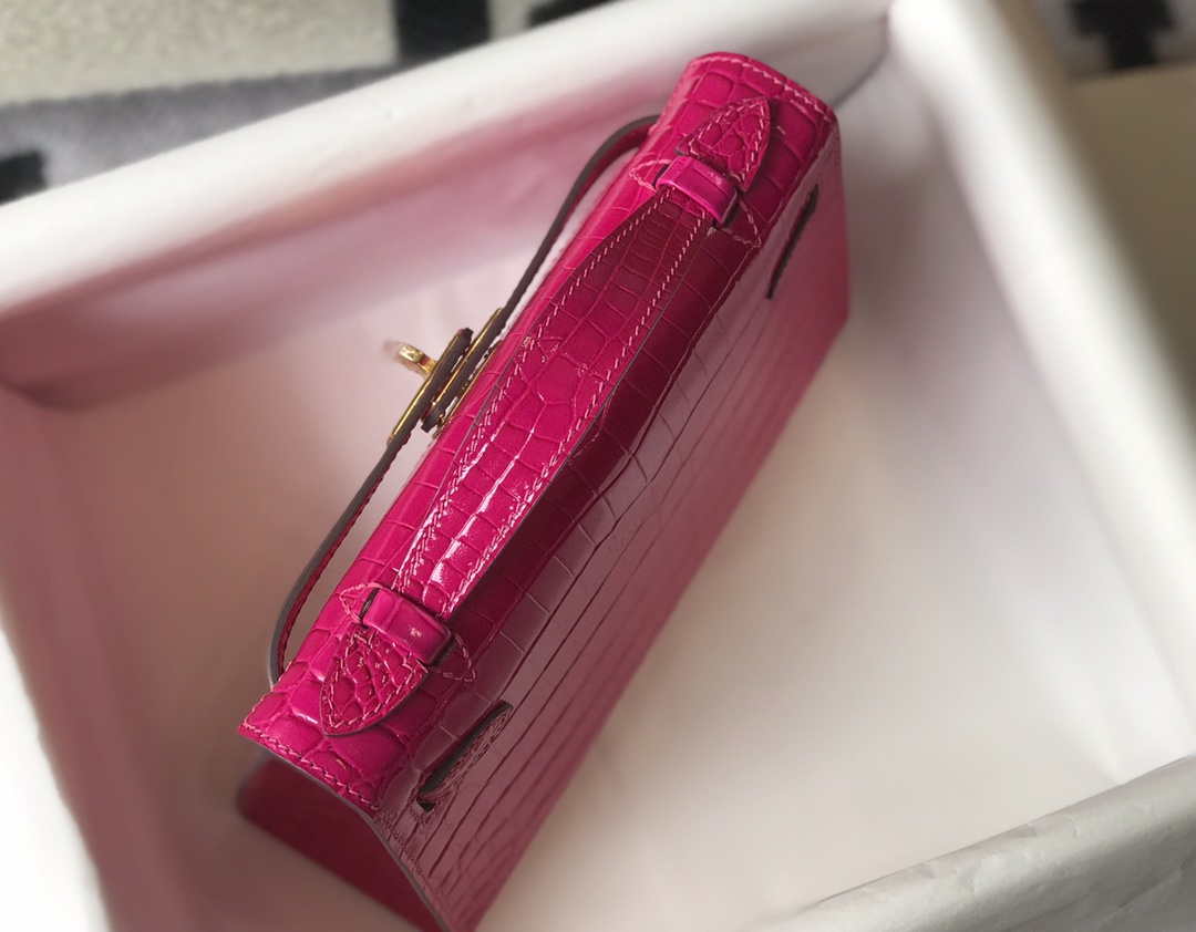 Hermes Mini Kelly Pouchette Crocodile Leather H230236 Rose Red