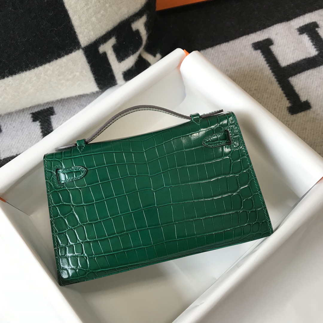 Hermes Mini Kelly Pouchette Crocodile Leather H230238 Green