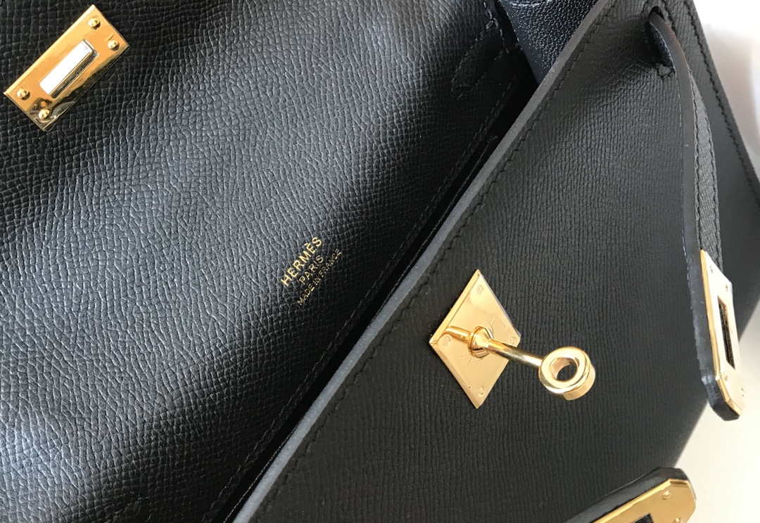 Hermes Mini Kelly Pouchette Epsom Leather H230241 Black Gold
