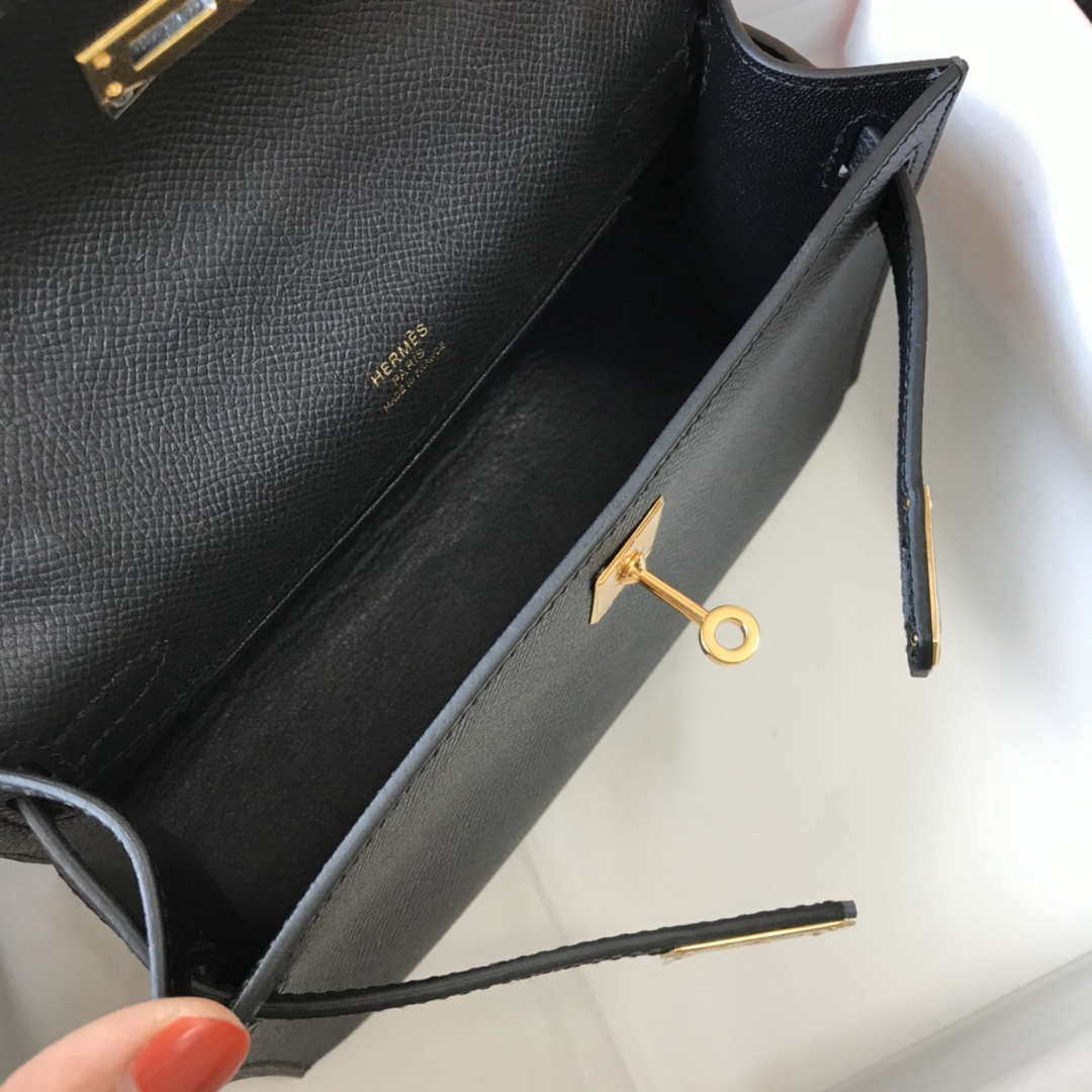 Hermes Mini Kelly Pouchette Epsom Leather H230241 Black Gold