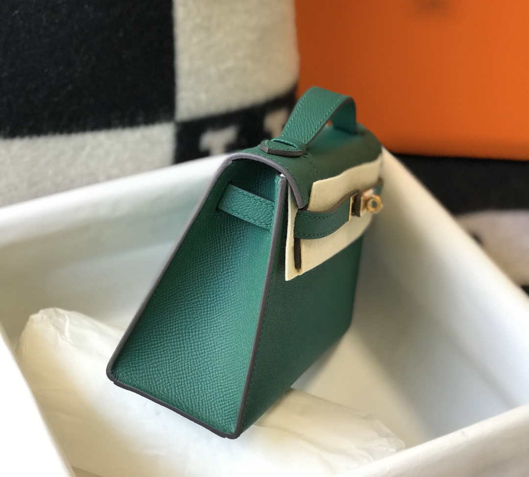 Hermes Mini Kelly Pouchette Epsom Leather H230242 Green