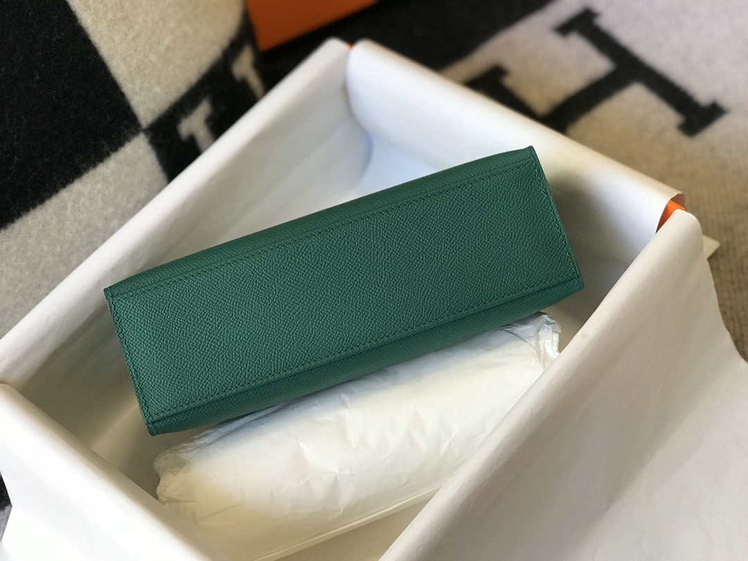Hermes Mini Kelly Pouchette Epsom Leather H230242 Green