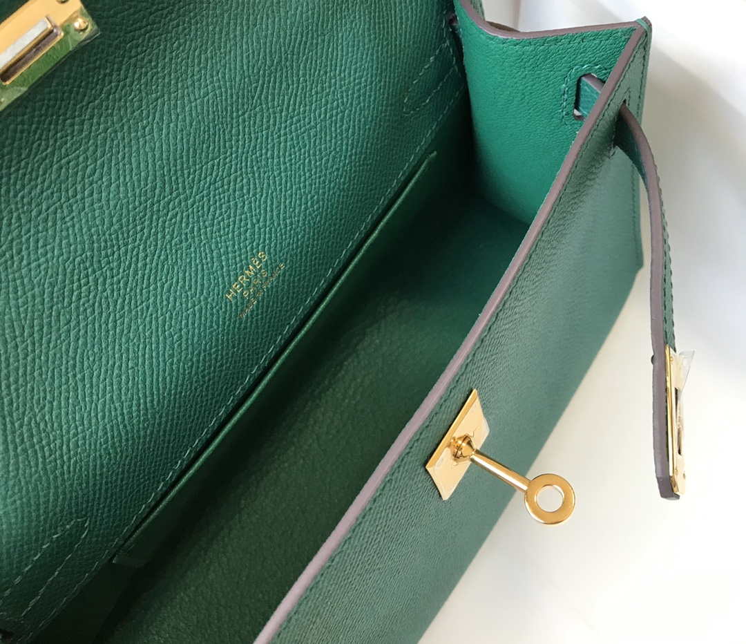 Hermes Mini Kelly Pouchette Epsom Leather H230242 Green - Default Title - View 9