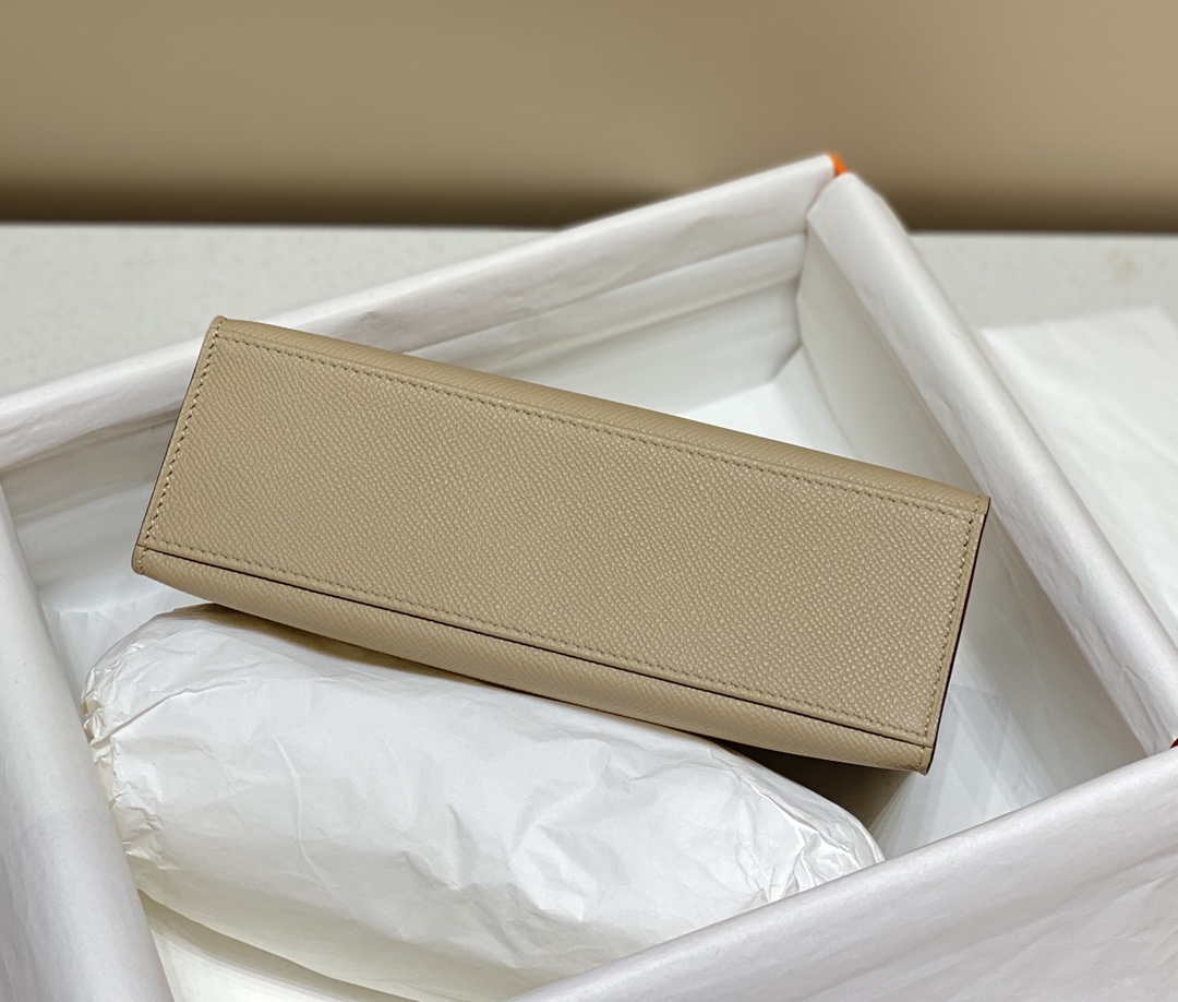 Hermes Mini Kelly Pouchette H230222 Epsom Leather Turtle Dove Grey