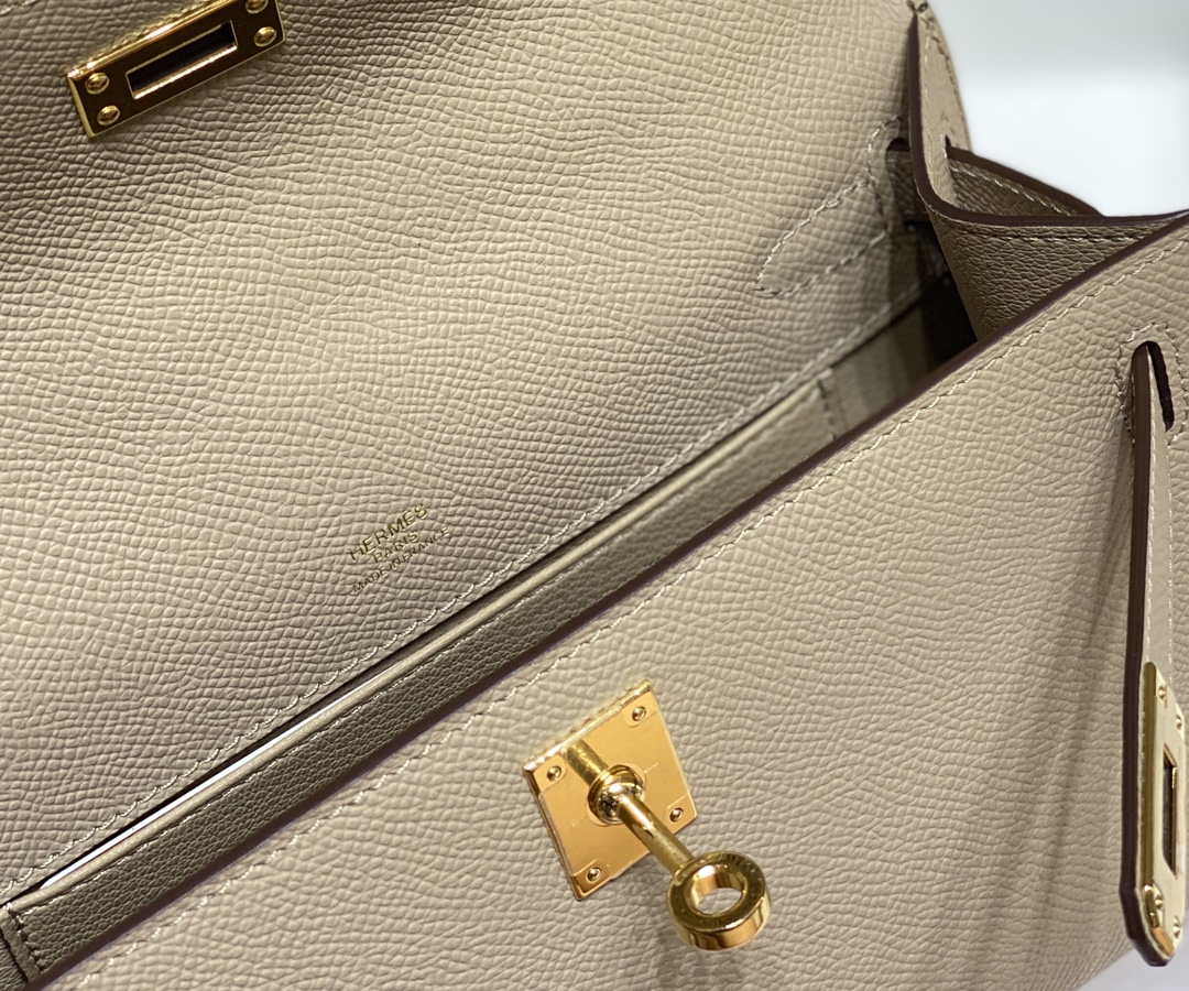 Hermes Mini Kelly Pouchette H230222 Epsom Leather Turtle Dove Grey