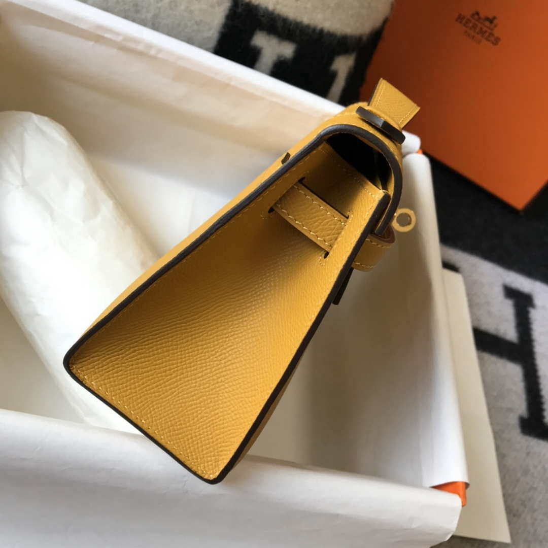 Hermes Mini Kelly Pouchette Epsom Leather H230228 Yellow - Default Title - View 5