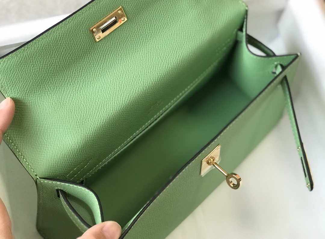 Hermes Mini Kelly Pouchette Epsom Leather H230229 Green