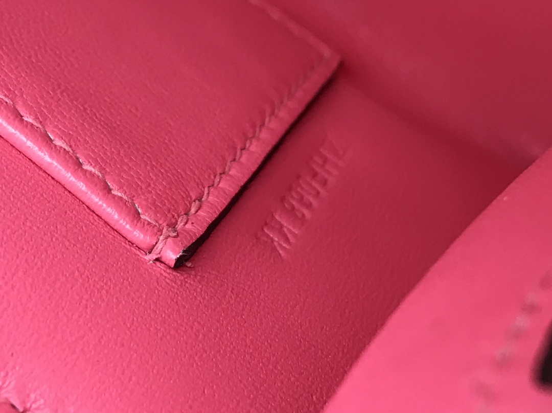 Hermes Mini Kelly Pouchette Swift Leather clutch bag Gold H230250