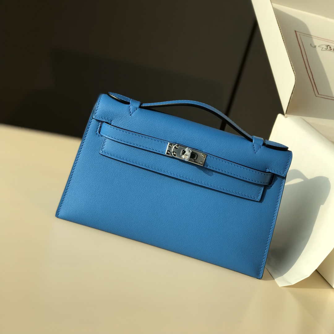 Hermes Kelly Pouchette Swift Leather clutch bag Silver H230256
