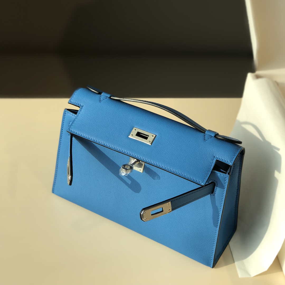 Hermes Kelly Pouchette Swift Leather clutch bag Silver H230256