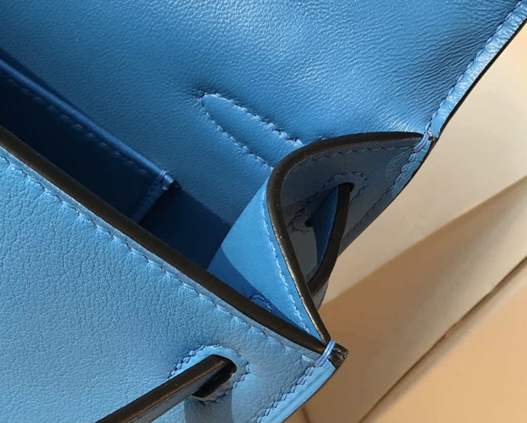 Hermes Kelly Pouchette Swift Leather clutch bag Silver H230256