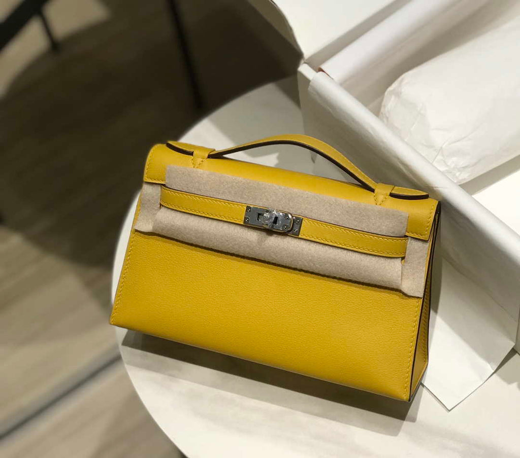 Hermes Kelly Pouchette Swift Leather clutch bag Silver H230257