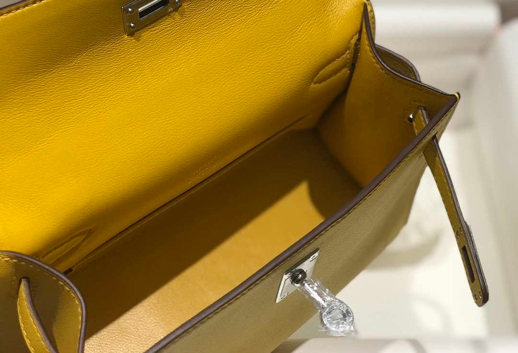 Hermes Kelly Pouchette Swift Leather clutch bag Silver H230257