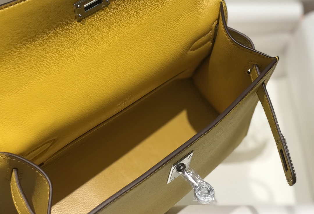 Hermes Kelly Pouchette Swift Leather clutch bag Silver H230257 - Default Title - View 7