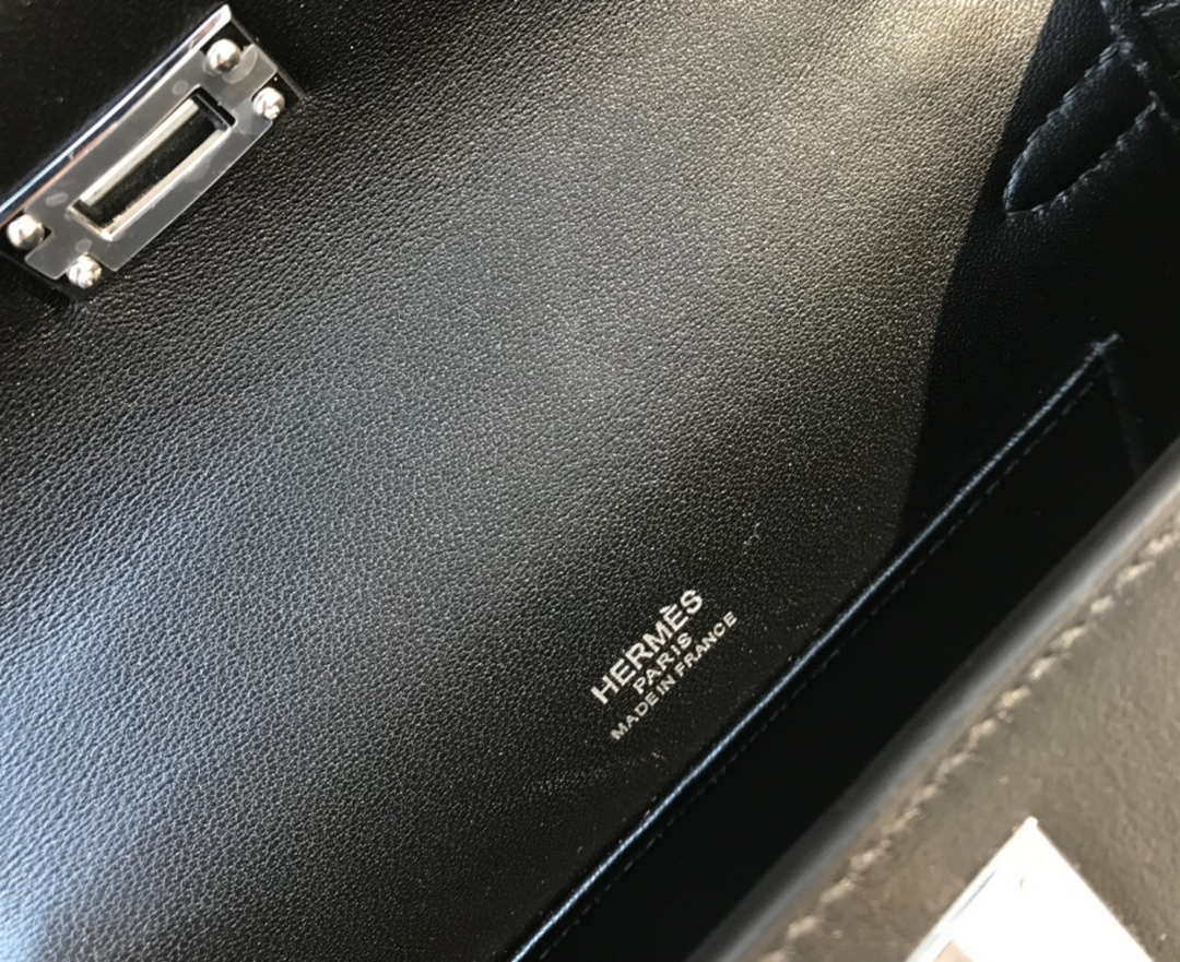 Hermes Kelly Pouchette Swift Leather clutch bag Silver H230258 - Default Title - View 8