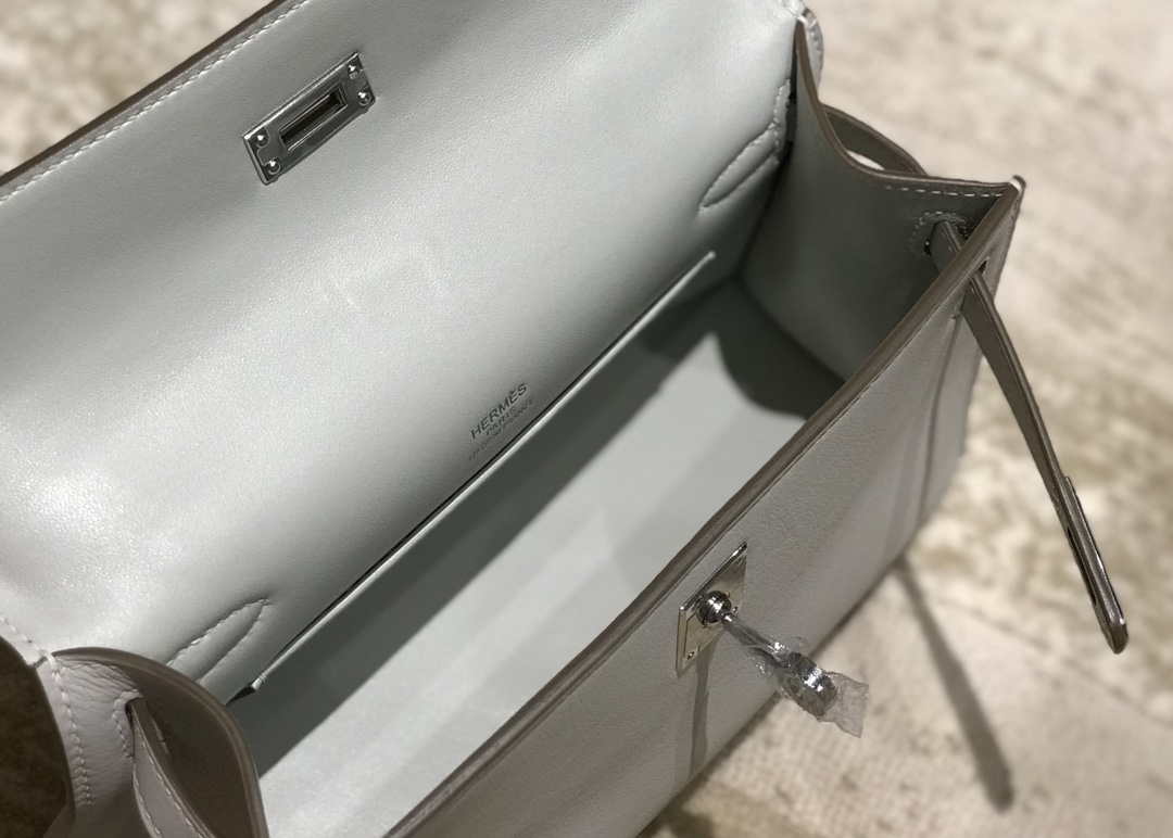 Hermes Kelly Pouchette Swift Leather clutch bag Silver H230259 - Default Title - View 9