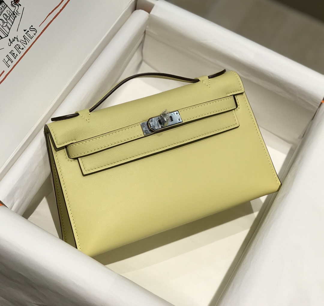 Hermes Kelly Pouchette Swift Leather clutch bag Silver H230260