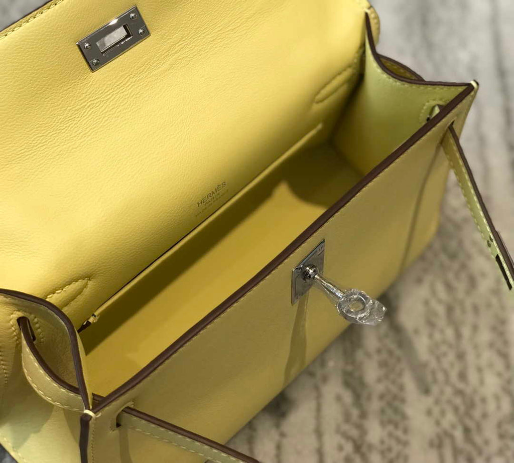 Hermes Kelly Pouchette Swift Leather clutch bag Silver H230260