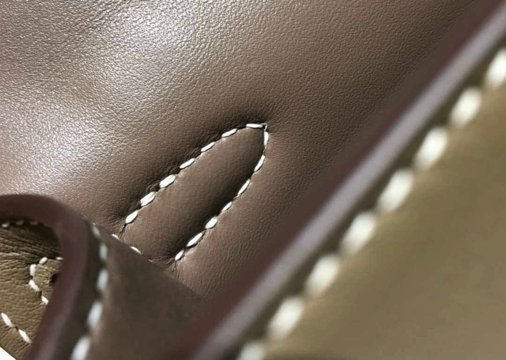 Hermes Kelly Pouchette Swift Leather clutch bag Silver H230262