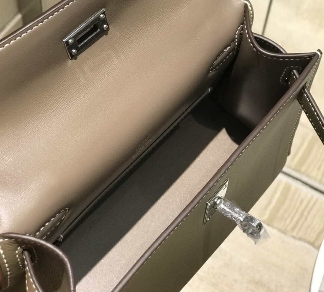 Hermes Kelly Pouchette Swift Leather clutch bag Silver H230262 - Default Title - View 9