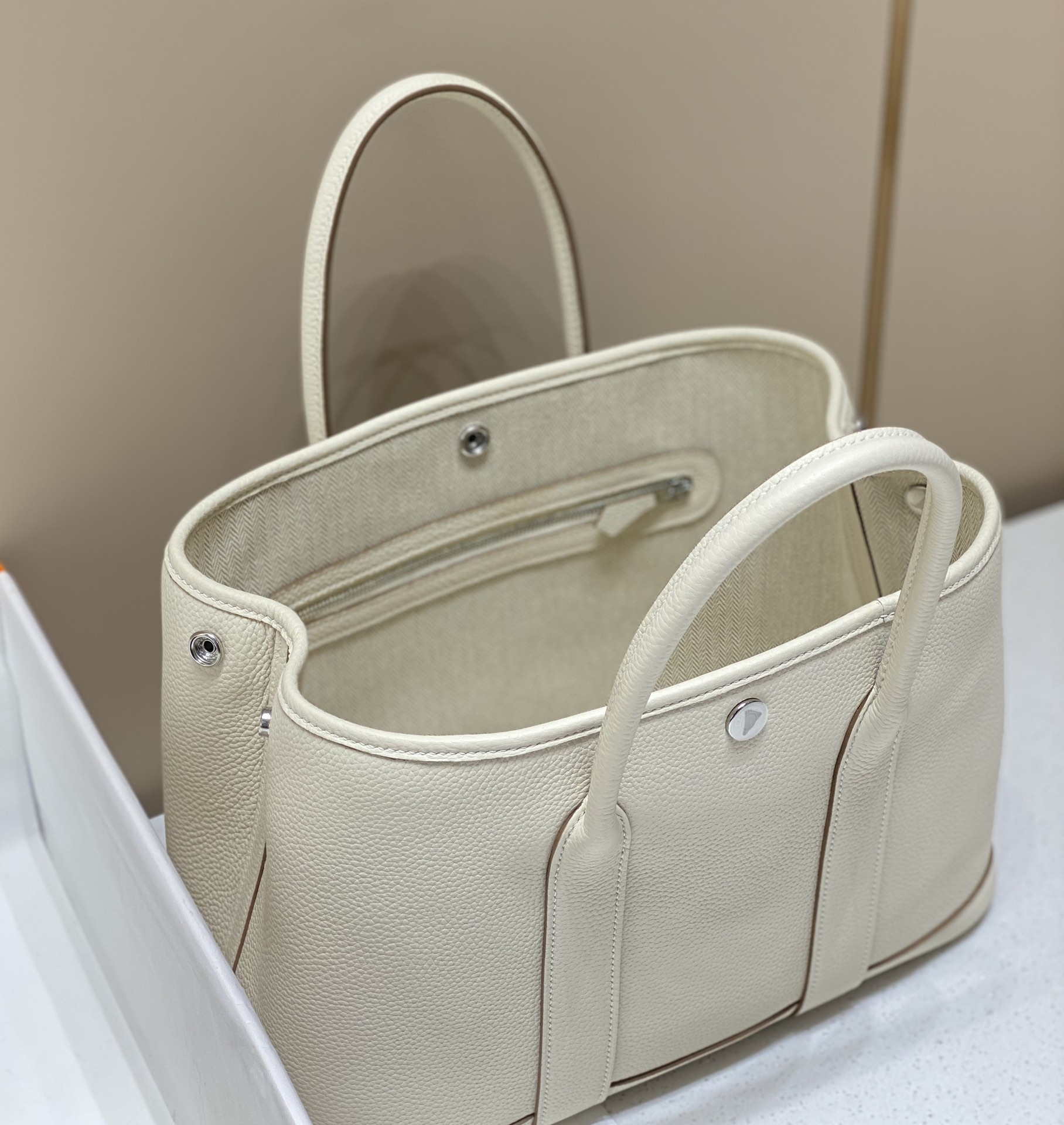 Hermes Beige Clemence Garden Party 30cm Bag H239042