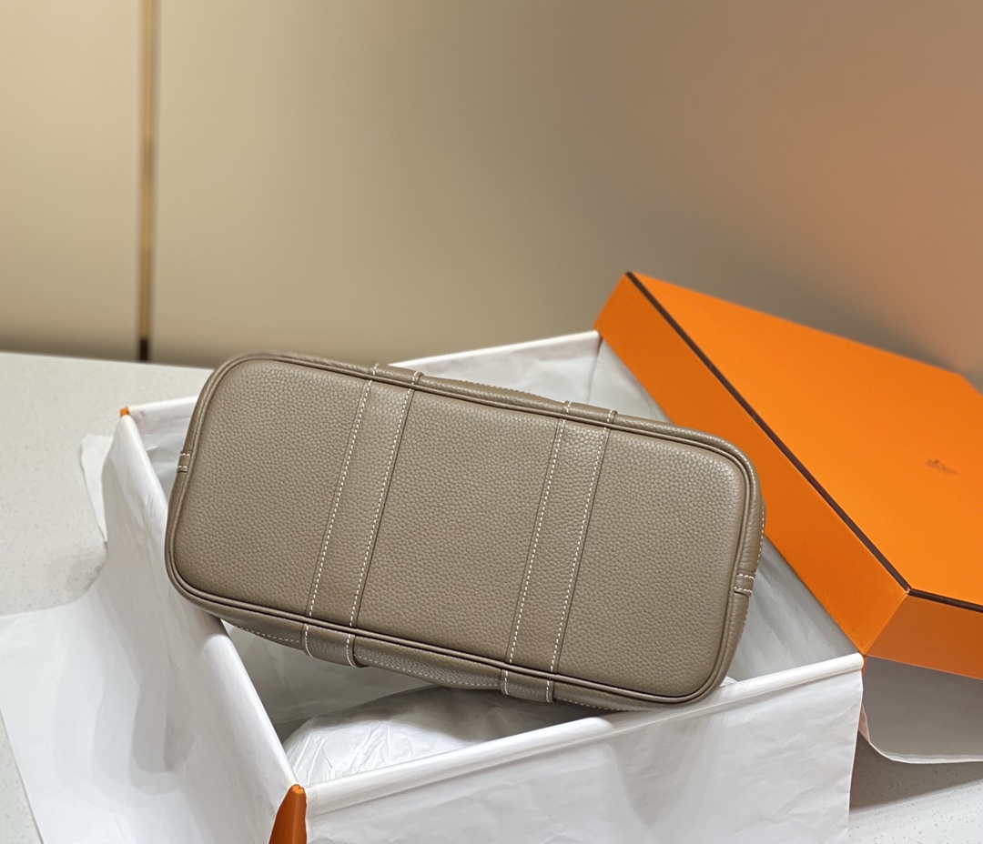 Hermes Gray Clemence Garden Party 30cm Bag H239044