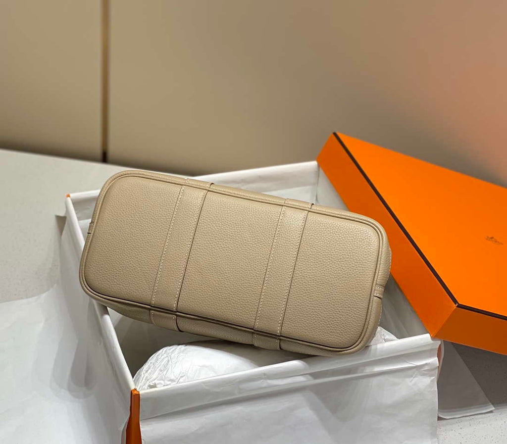 Hermes Light Gray Clemence Garden Party 30cm Bag H239045