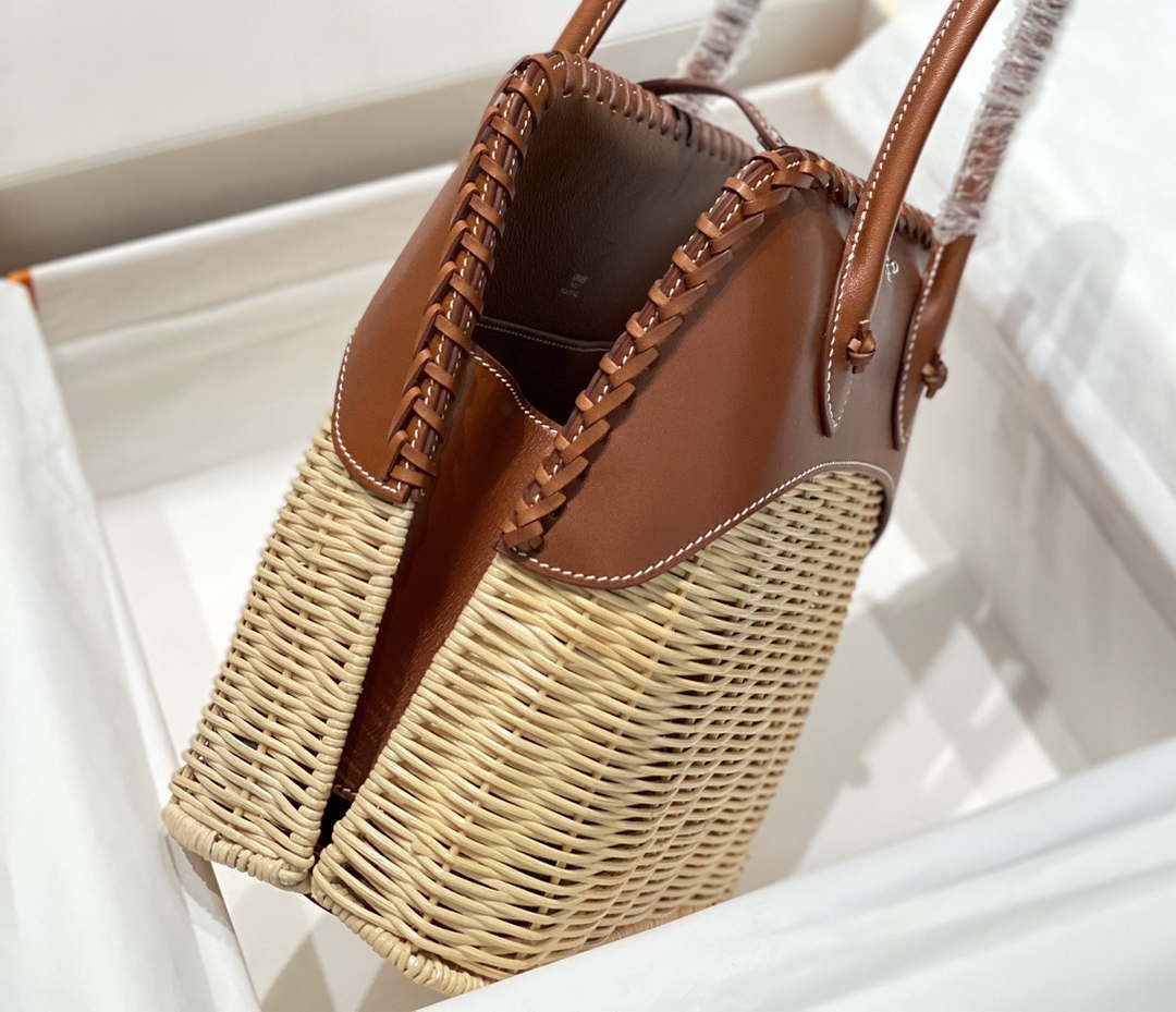 Hermes Picnic Bolide Barenia Palladium Hardware H21809